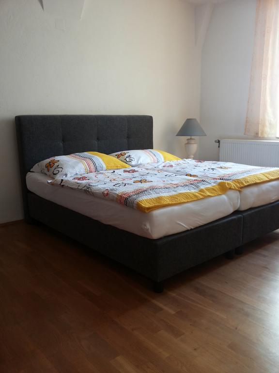 Ferienwohnung In Krems-Stein/Donau Экстерьер фото
